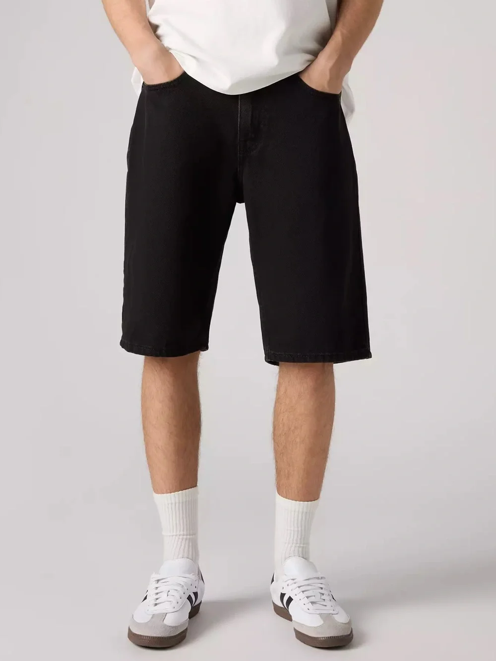 Levi’s 469 Loose Jean Shorts Black